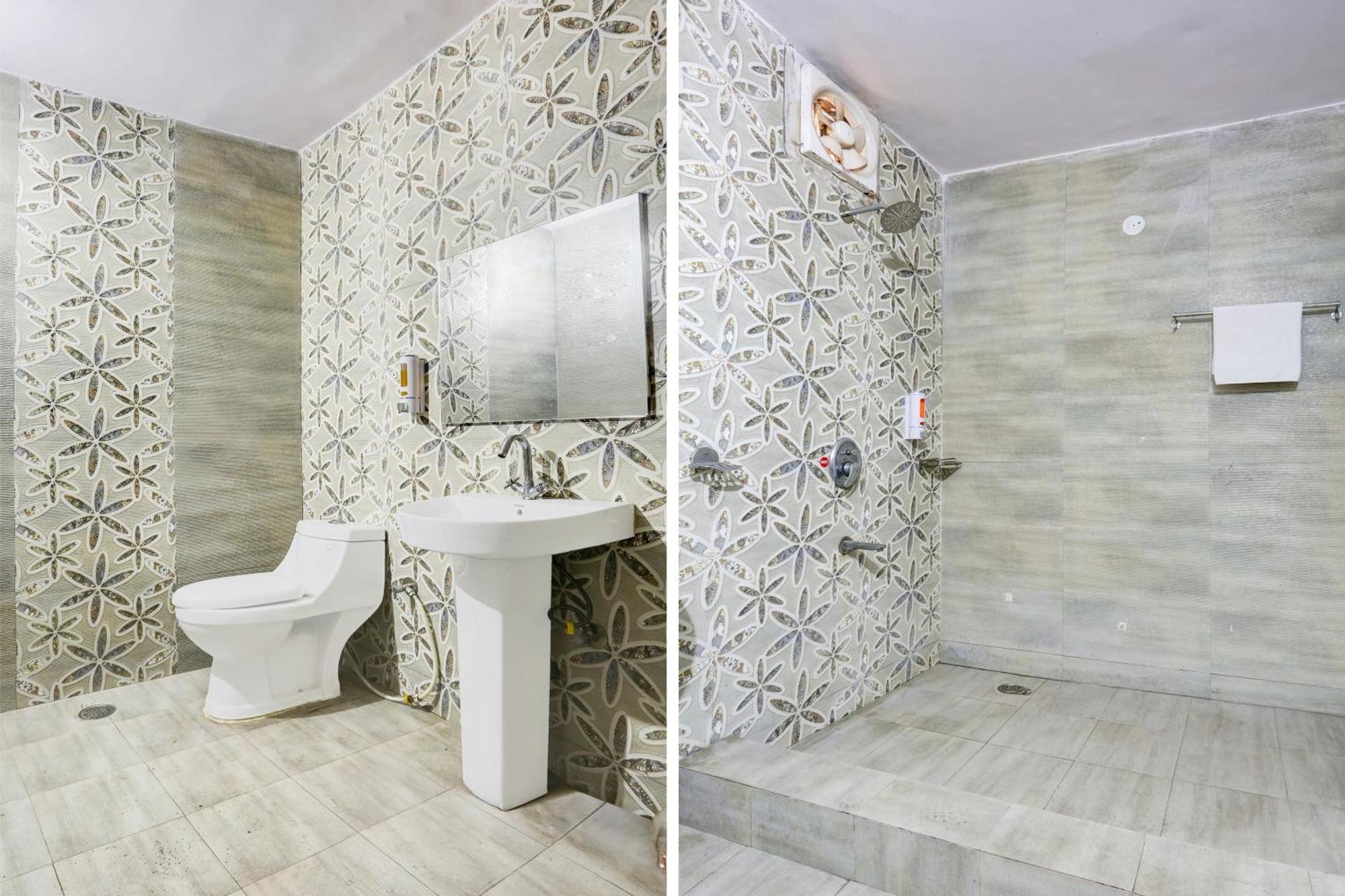 Super Townhouse Haibowal Chowk Ludhiana Exterior photo
